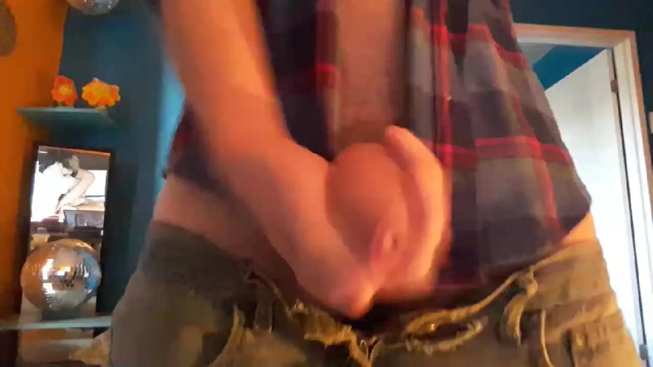 Offline Uncutboy999 on Cam4