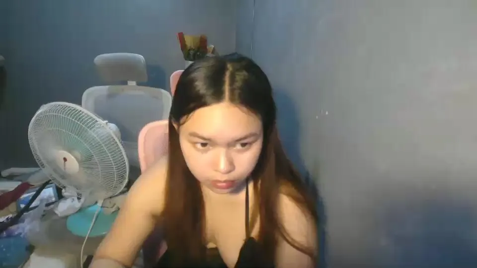 Offline Urhot_slutgirl on Cam4