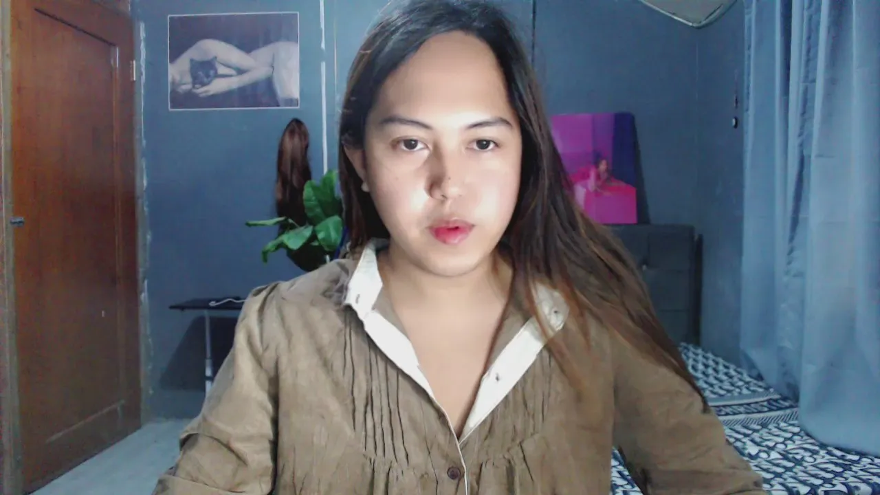 Freechat ursweetpinayxxx on Cam4