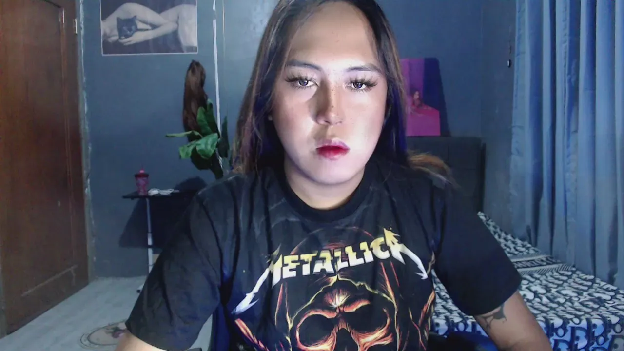 Freechat ursweetpinayxxx on Cam4