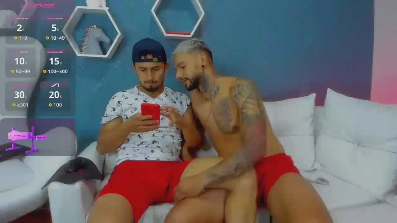 Freechat Valentiinoss on Cam4