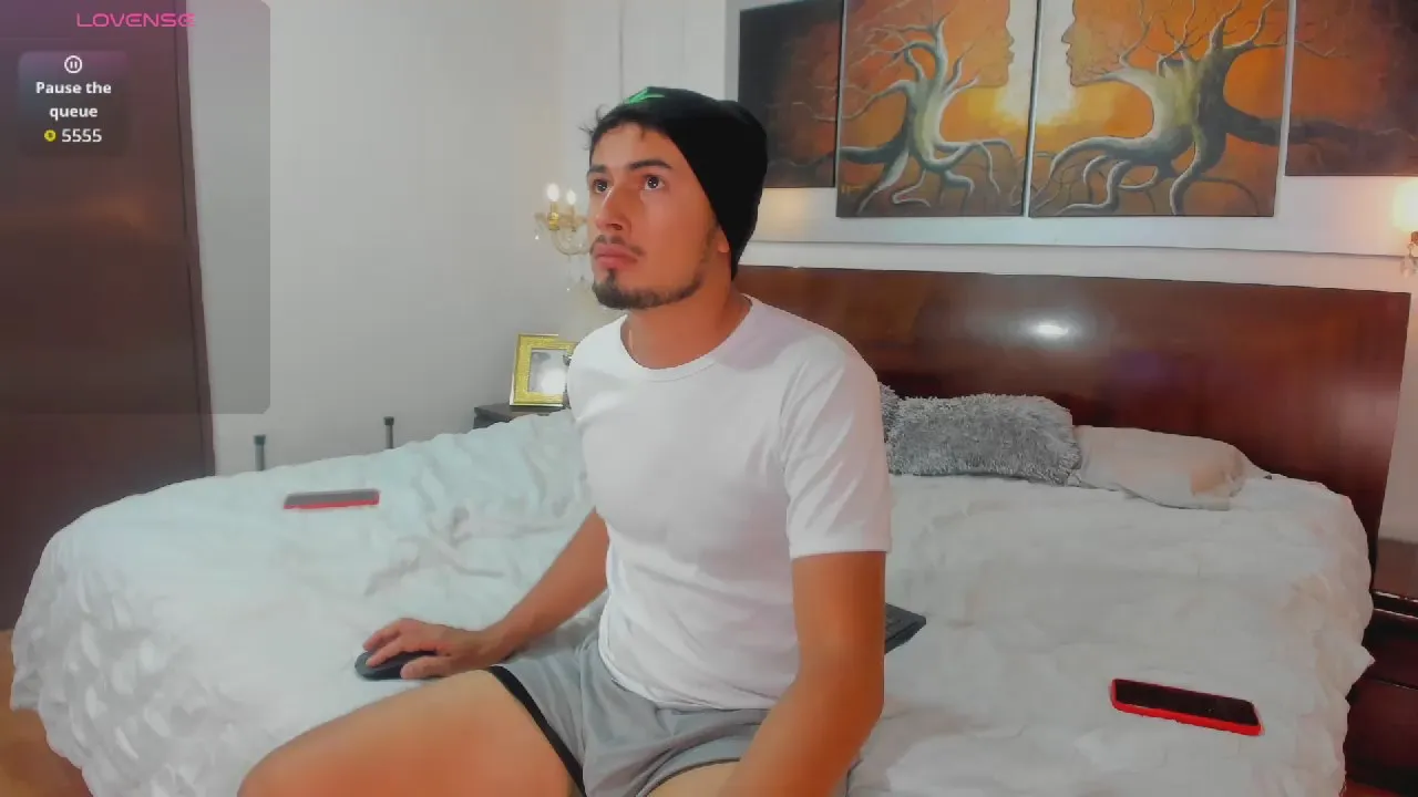 Freechat Valentiinoss on Cam4