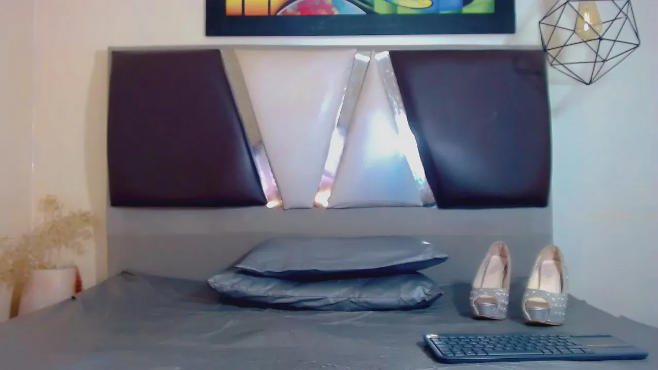 Offline valentina_kiss1 on Cam4