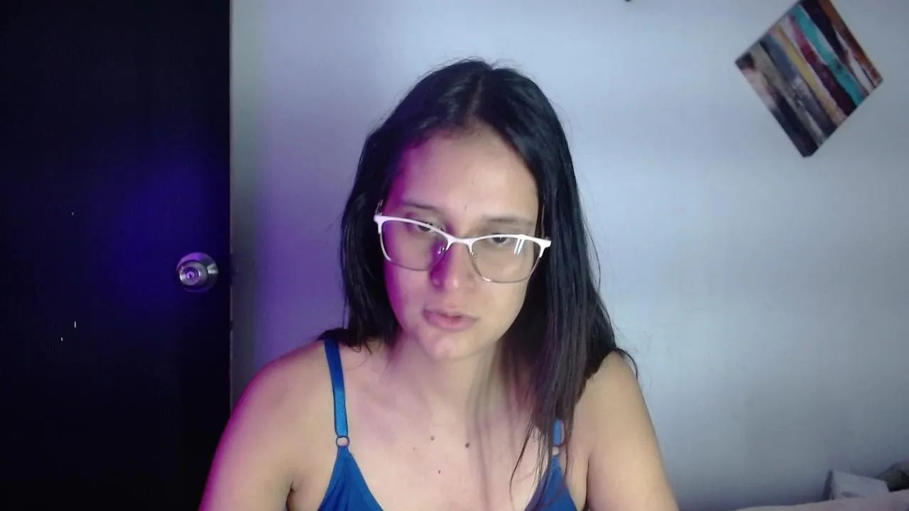 Offline valentiny_villa on Cam4