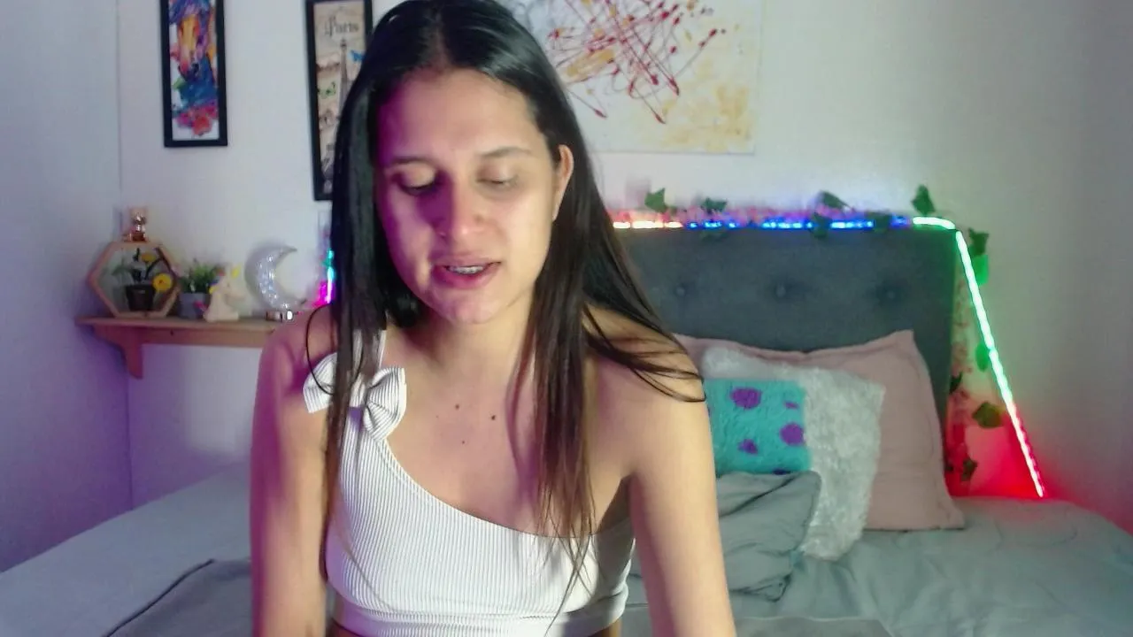 Offline valentiny_villa on Cam4