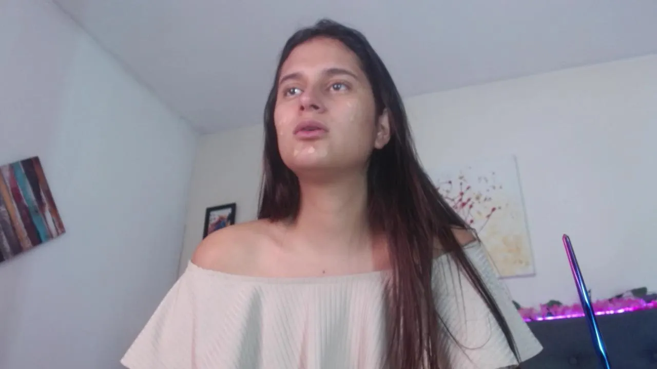 Offline valentiny_villa on Cam4