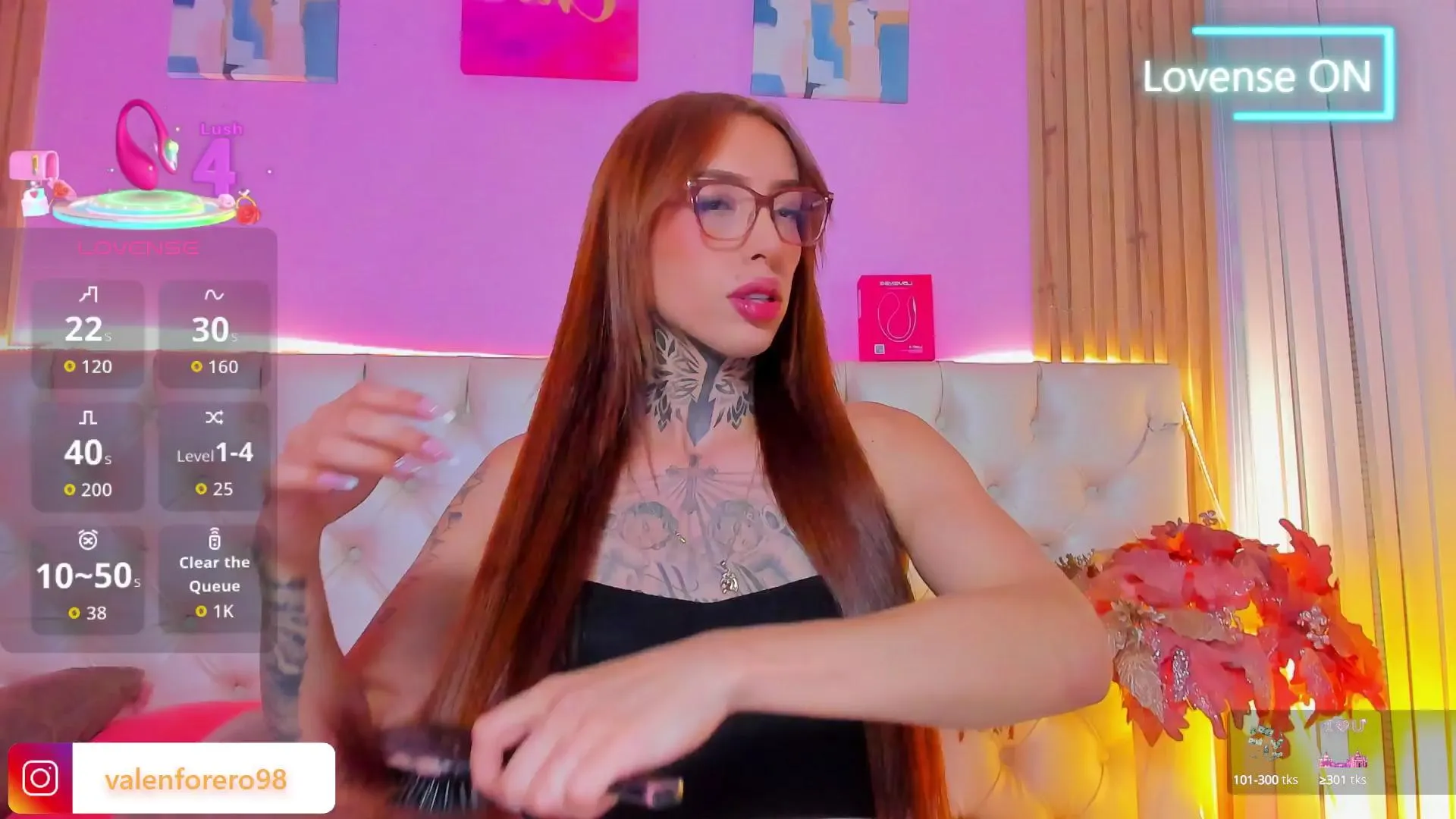 Offline Valentynaforero on Cam4