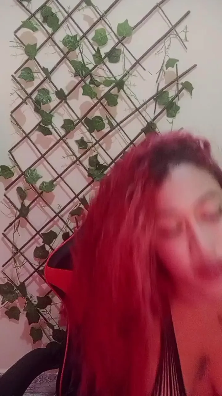 Offline valeriaherrera5 on Cam4