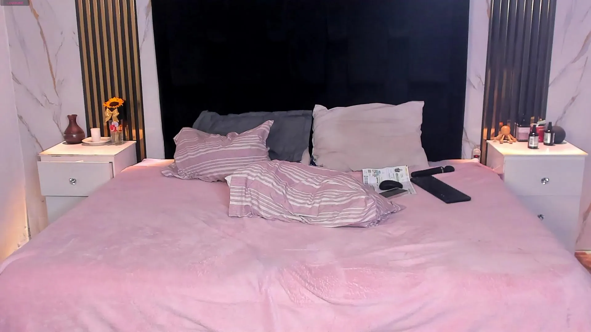 Freechat valeriatorrez_ on Cam4