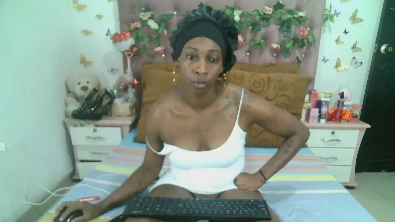 Freechat ValeriaTsxx on Cam4