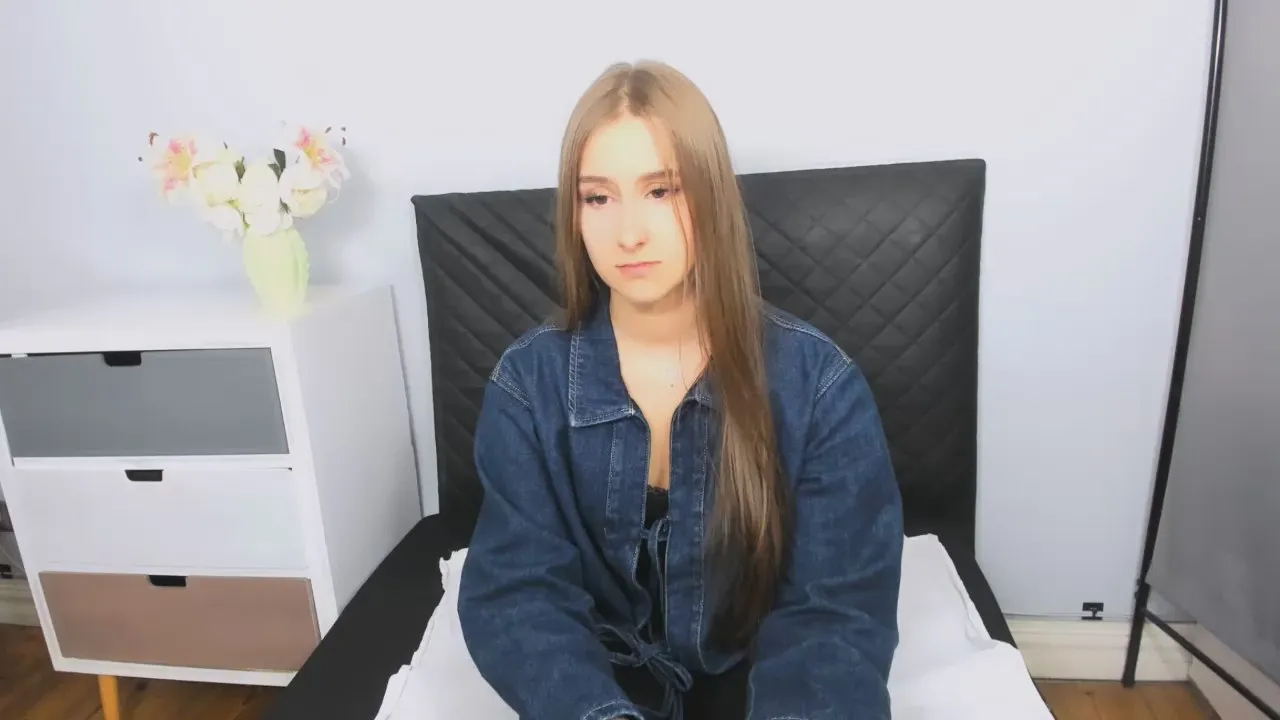 Offline VanessaFlirt on Cam4