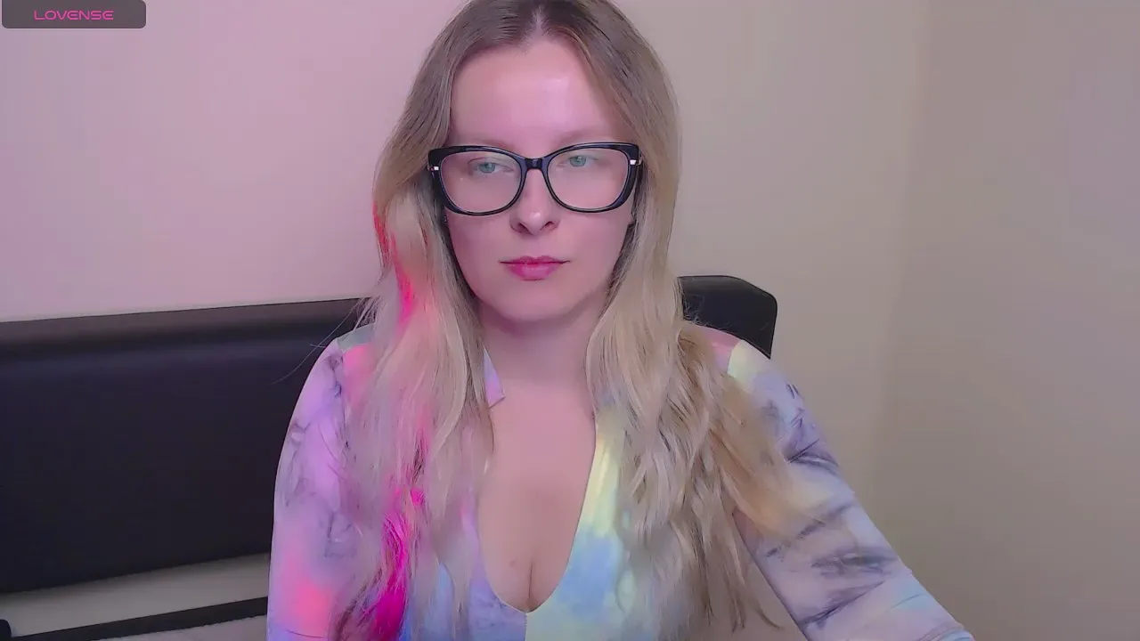 Offline VanillaX_ on Cam4