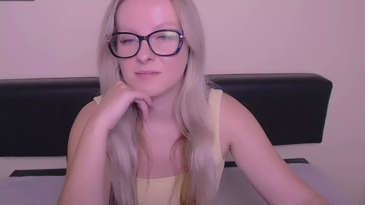 Offline VanillaX_ on Cam4