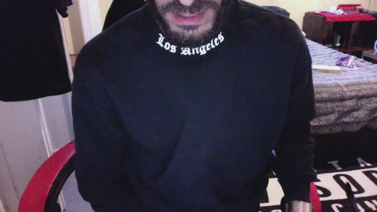 Offline VanityMan on Cam4