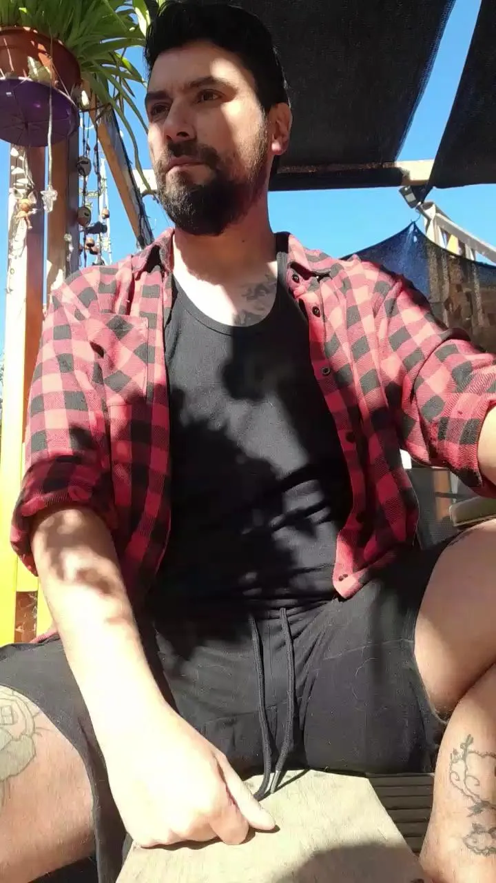 Offline VecinoChileno on Cam4