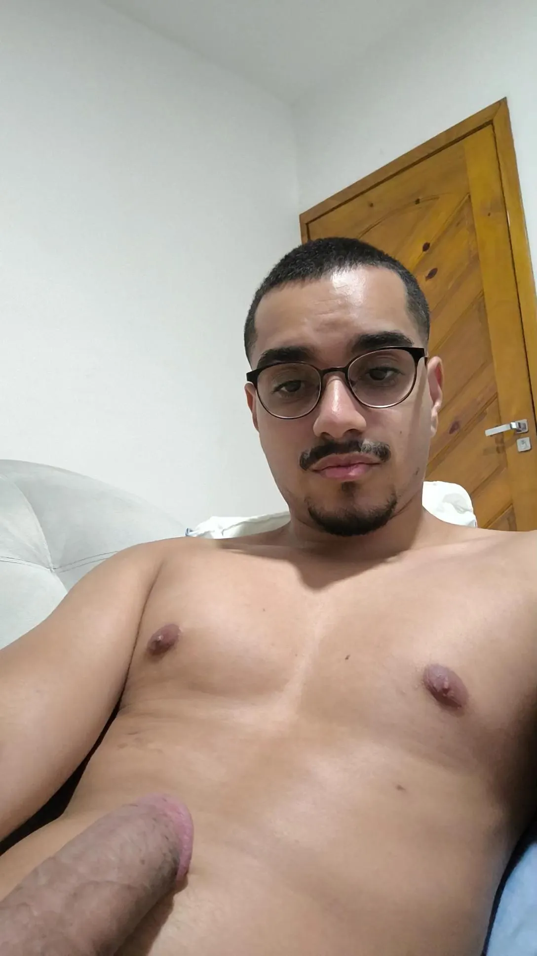 Offline Vermelhox25 on Cam4
