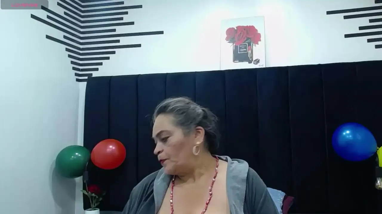 Offline VickyBoobss on Cam4