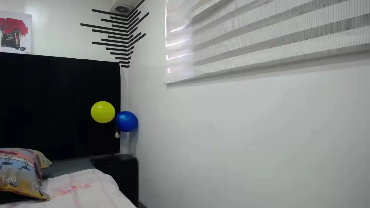 Offline VickyBoobss on Cam4