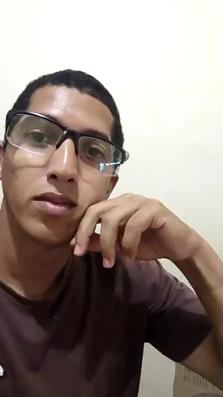 VictorVondoom — Freechat on Cam4