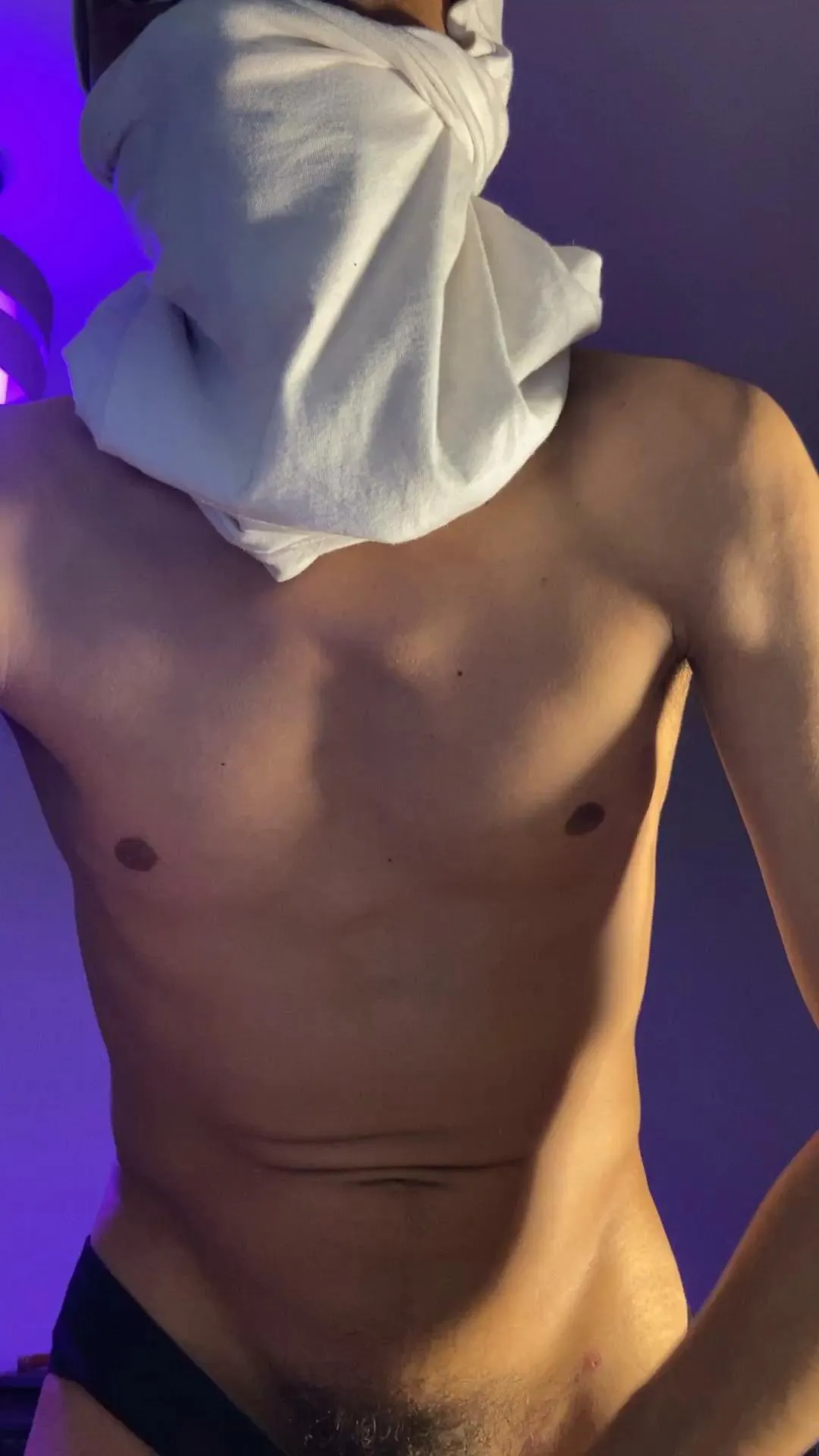 Offline villanocat on Cam4