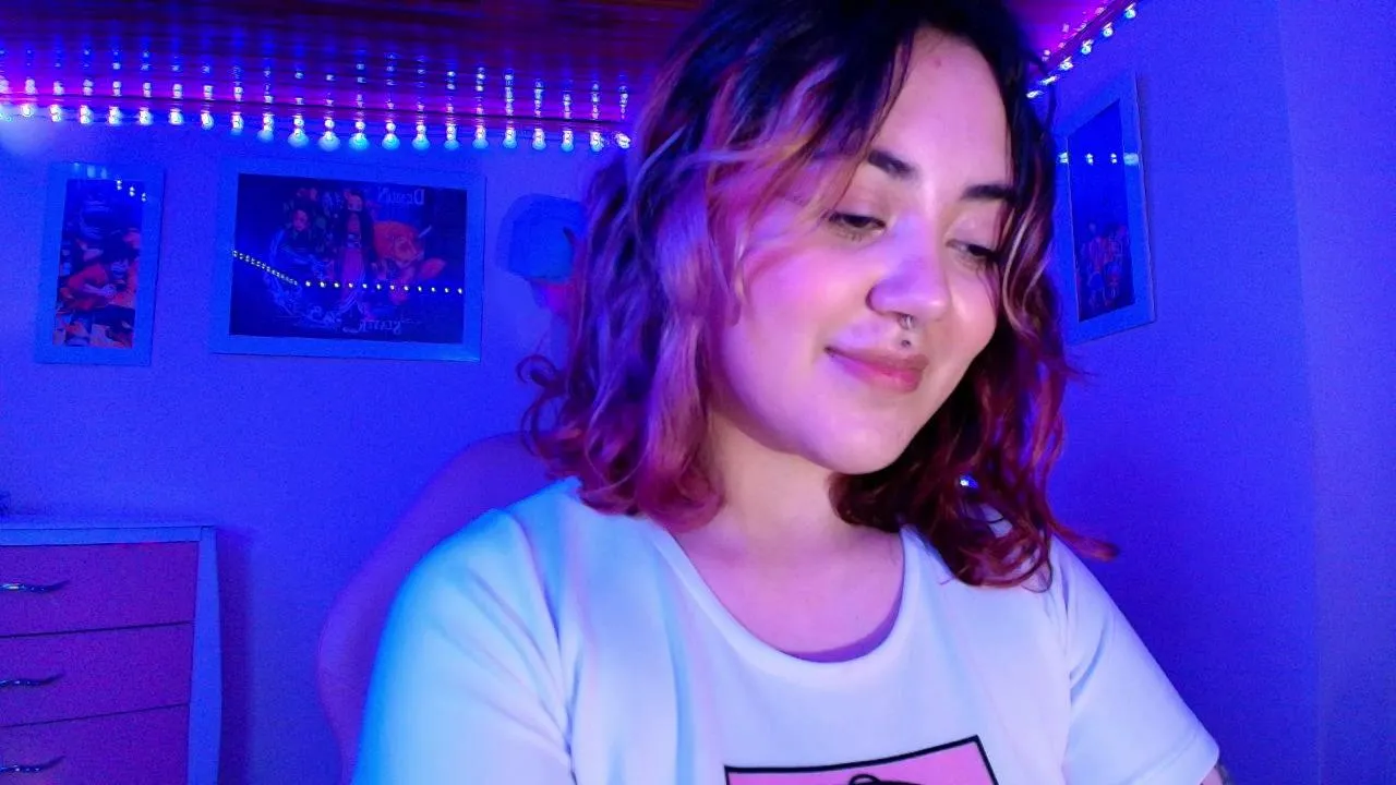 Offline violet_smileex on Cam4