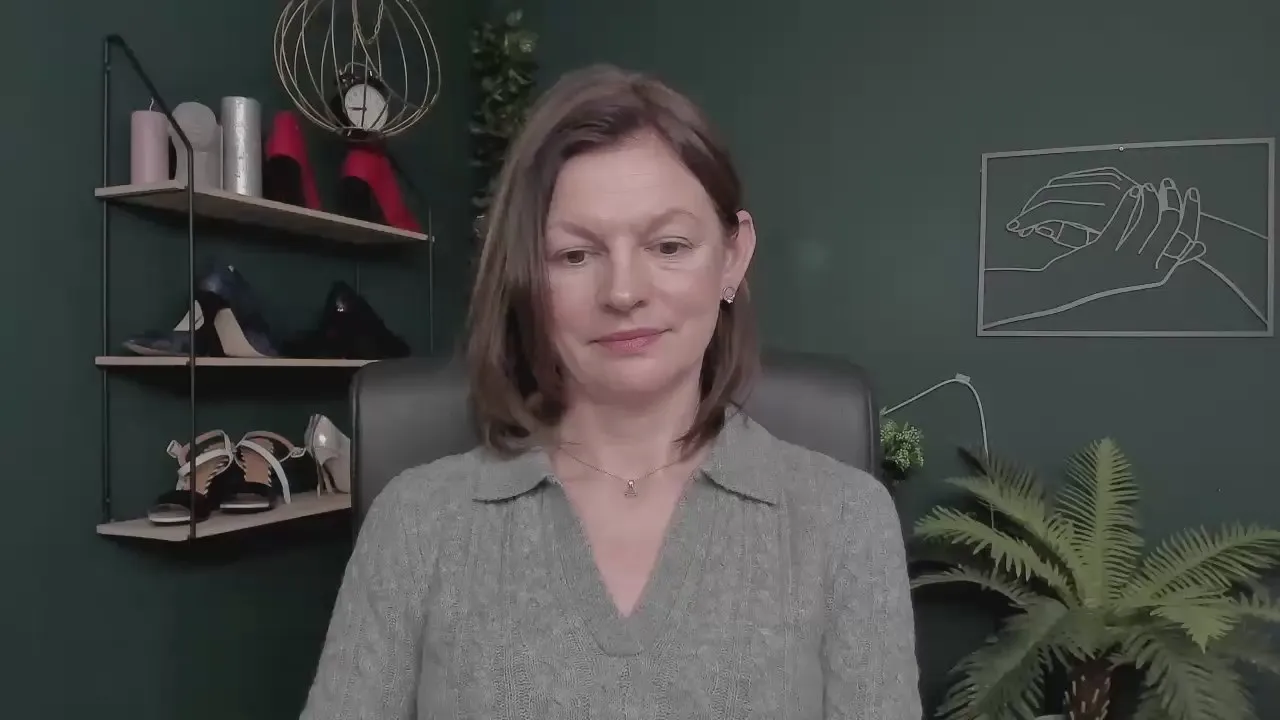 Offline Vivian_Heart on Cam4