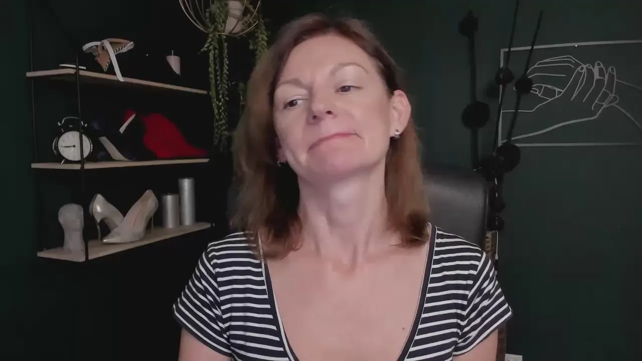 Offline Vivian_Heart on Cam4