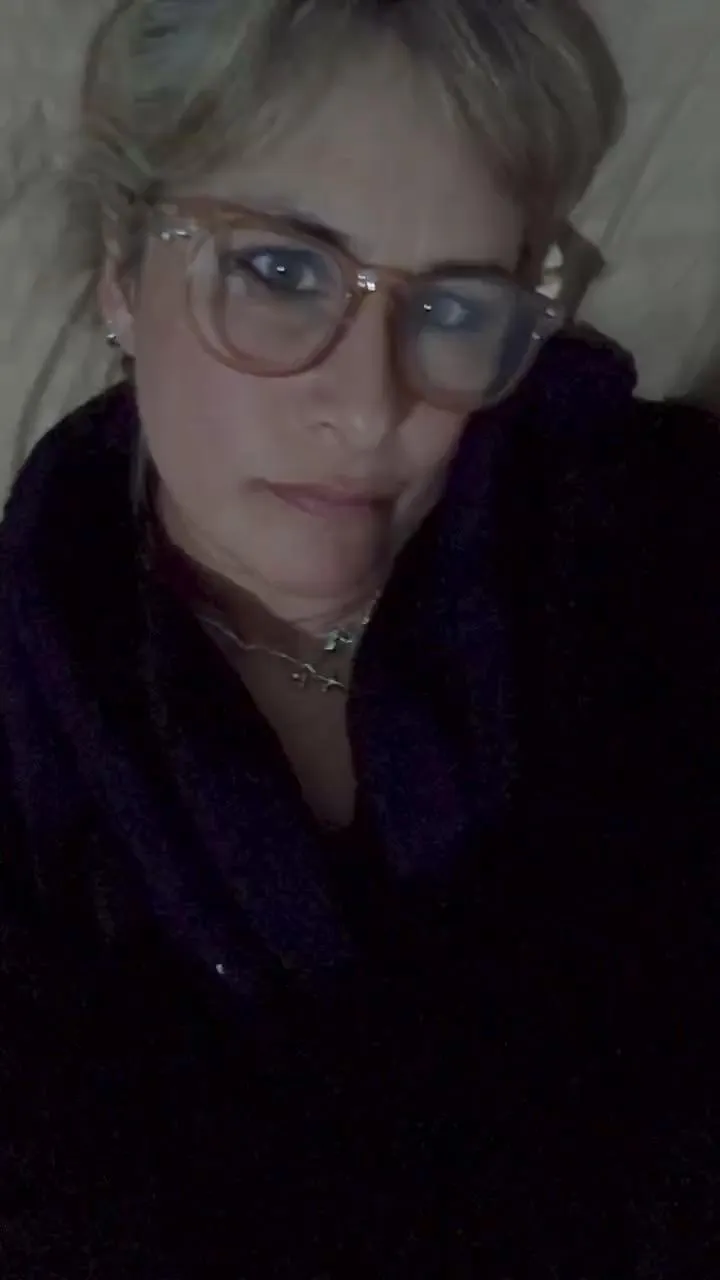 Offline Viviana48A on Cam4