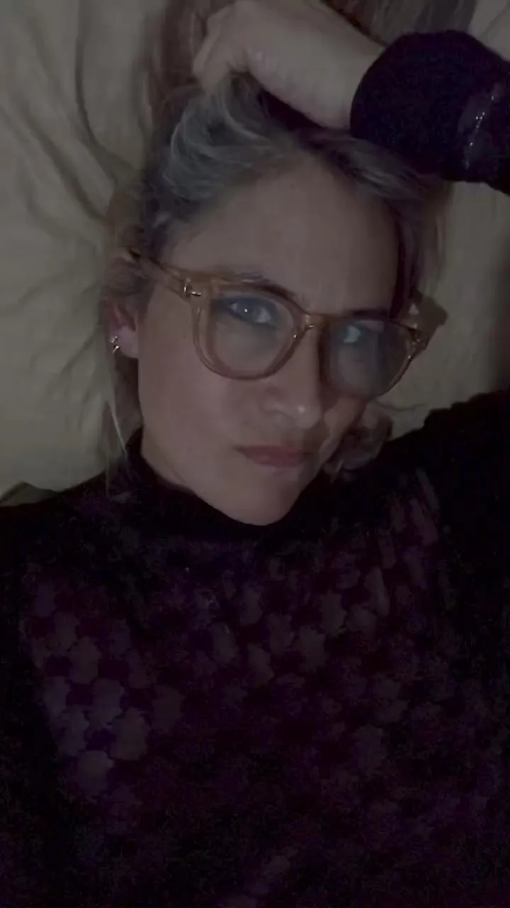 Offline Viviana48A on Cam4