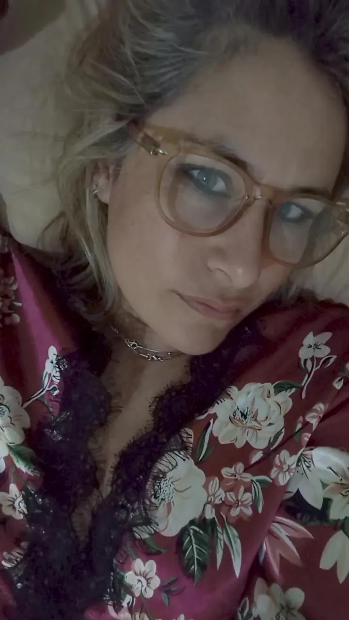 Offline Viviana48A on Cam4