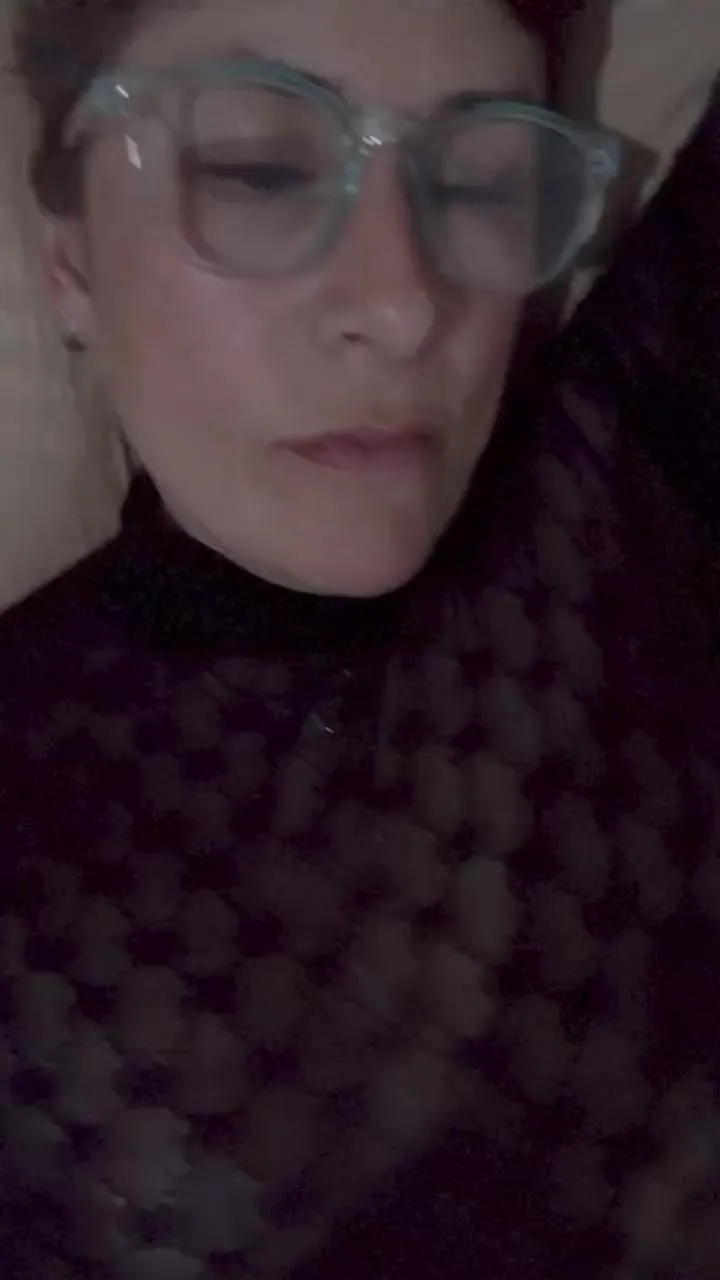 Offline Viviana48A on Cam4