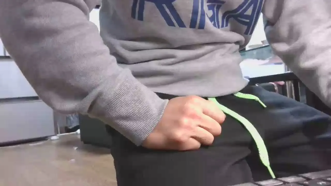 Offline vivid1 on Cam4