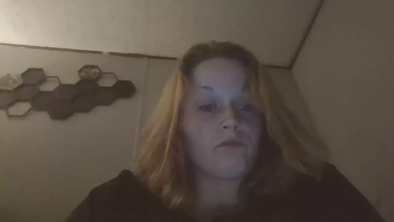 Offline Vividvista on Cam4