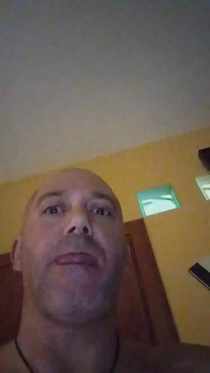 Offline vogliaporcellin on Cam4