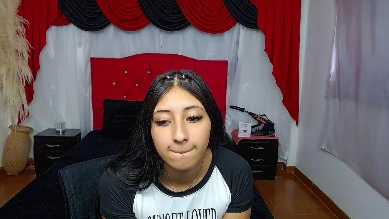 Offline Wendyalejandra on Cam4