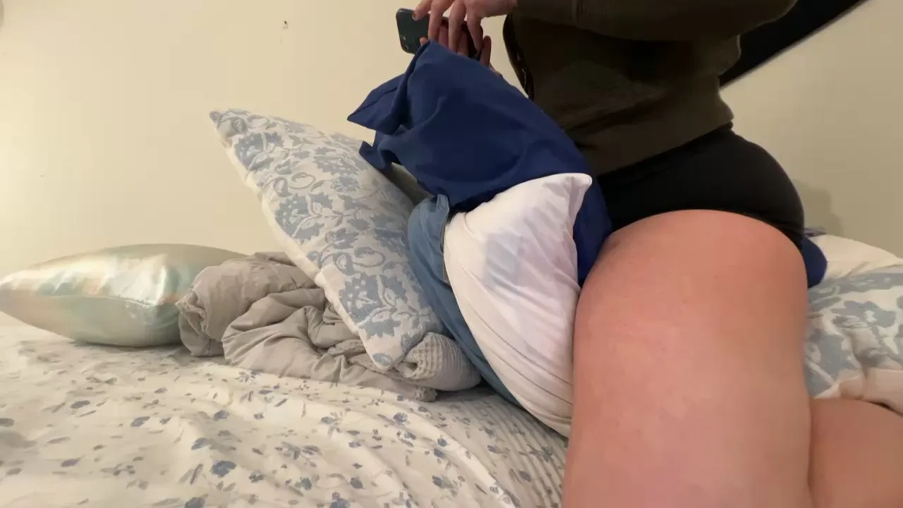 Offline wetkittyy on Cam4