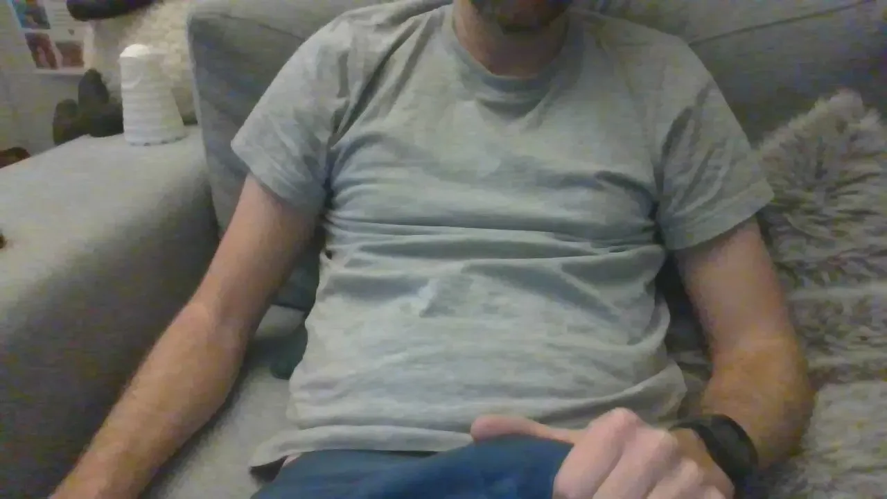 Offline white83 on Cam4