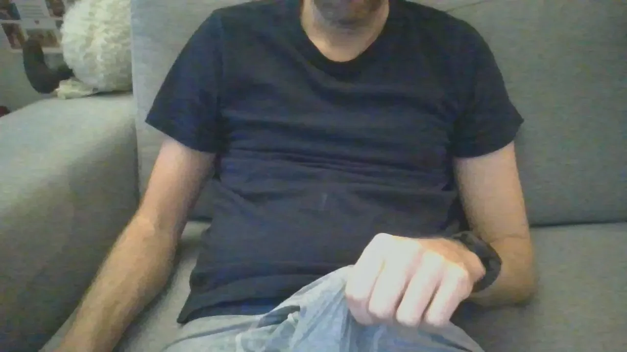 Offline white83 on Cam4