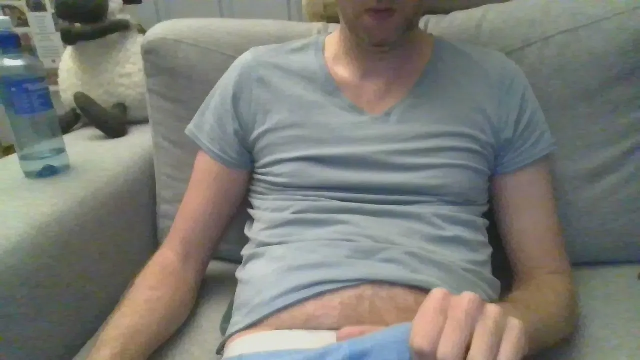 Offline white83 on Cam4