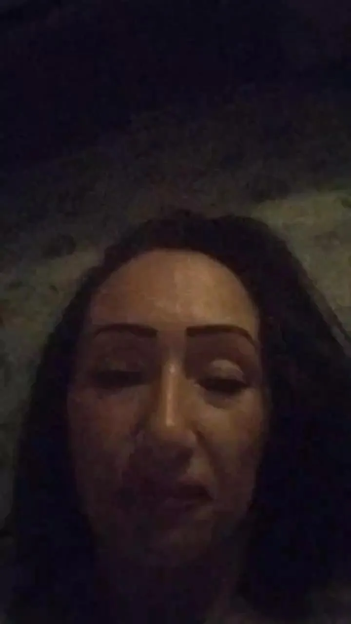 Offline Whitesluttz_liz on Cam4