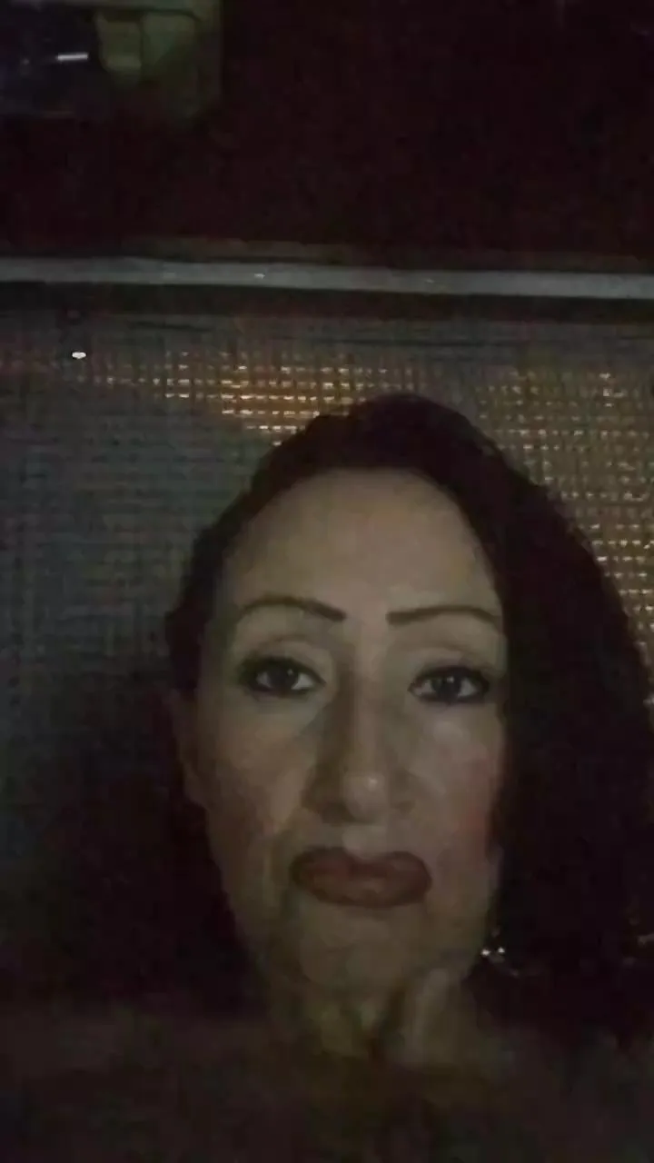 Offline Whitesluttz_liz on Cam4