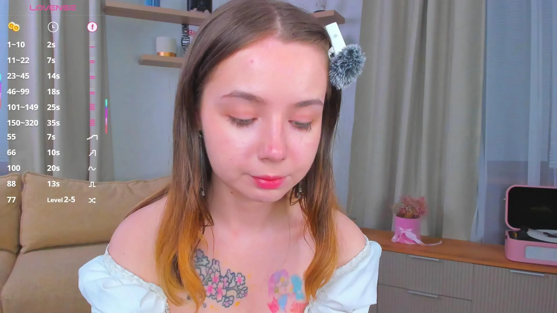 Offline Windy_Swallow on Cam4