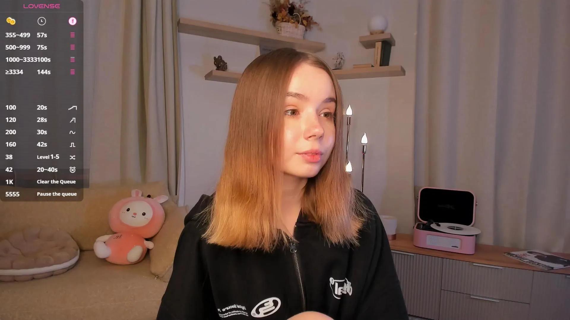 Offline Windy_Swallow on Cam4