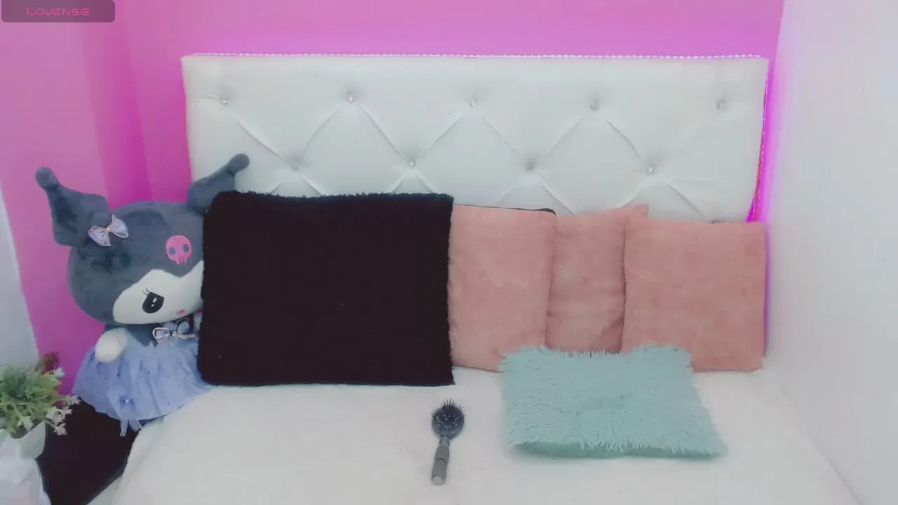 Freechat x_daniela_x on Cam4