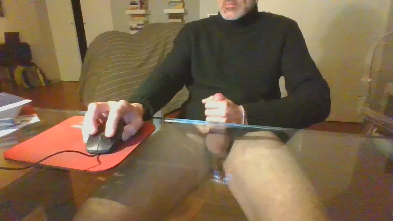 Offline xbellerofont on Cam4