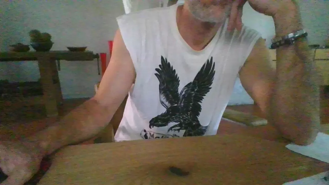 Offline xbellerofont on Cam4