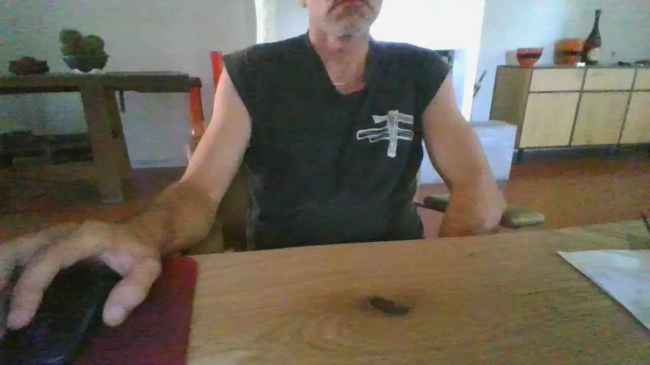 Offline xbellerofont on Cam4