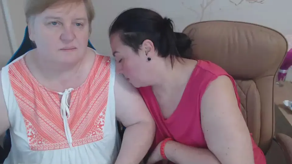 Offline XMollyJaneX on Cam4