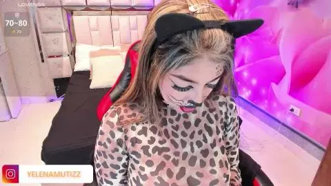 Offline Yelena_mutiz on Cam4