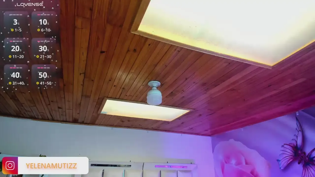 Offline Yelena_mutiz on Cam4